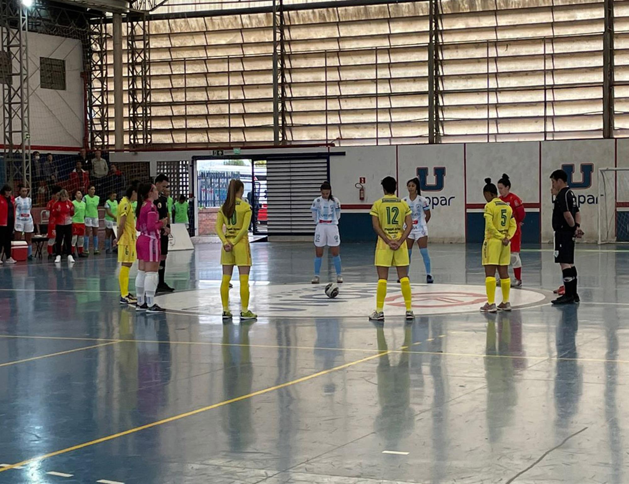 Londrina Futsal Feminino abre a 2ª fase com vitória